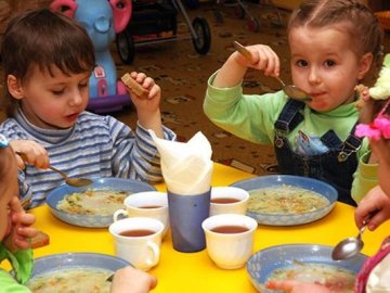 Скільки батькам доведеться платити за харчування дошкільнят у Луцьку