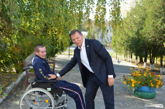 «Ми витрусимо з держави гроші для пенсіонерів та ветеранів», – Олег Ляшко у Луцьку*