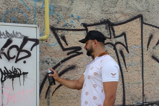 «Стоп наркотик!»: як у Луцьку боролися з небезпечною рекламою. ФОТО