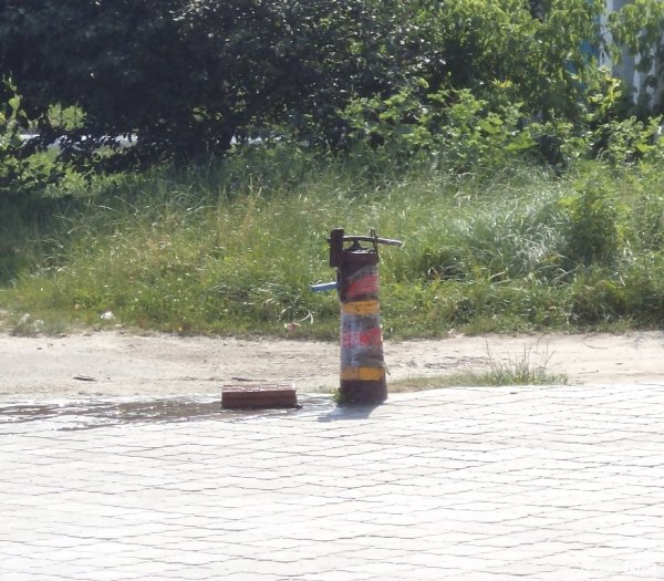 Через спеку у райцентрі на Волині бракує води. ФОТО