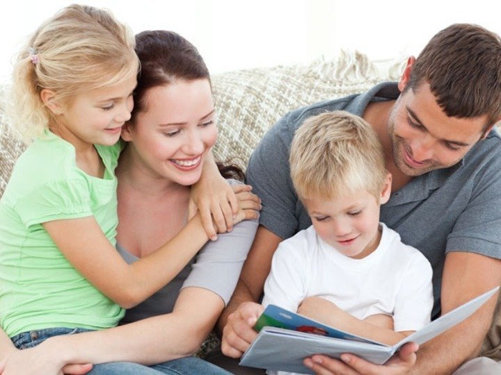 Як у ігровій формі пояснити дитині цінність грошей, заробітку та розумних витрат?