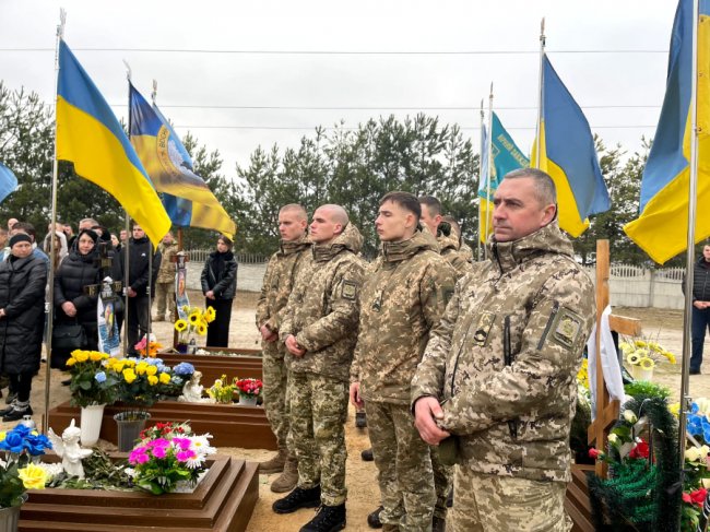 Поховали волинського прикордонника, який загинув під Авдіївкою