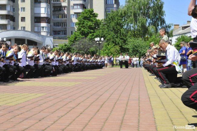 Фото випускного у військовому ліцеї в Луцьку