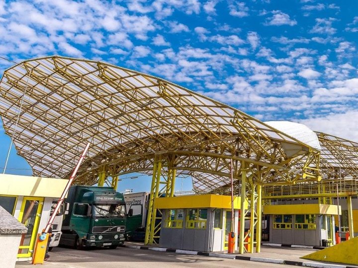 Волинська митниця: вересень приніс майже $3,7 млрд