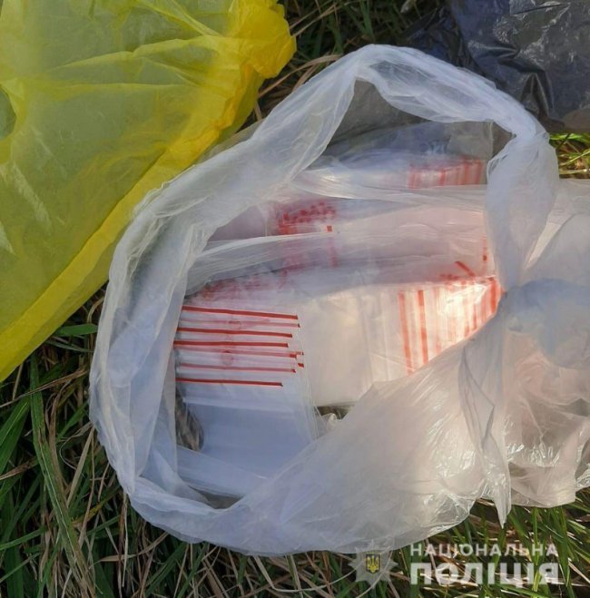 У Луцьку затримали закладчика, який розповсюджував наркотики через Інтернет. ФОТО