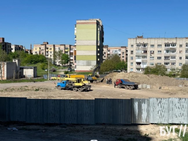 У місті на Волині почали будувати житло для переселенців