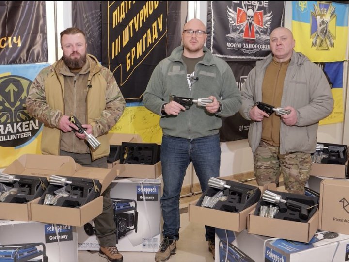 Волонтери «Української команди» передали 53 ОМБр партію сіткометів та генератори