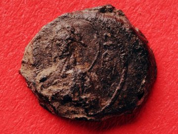 На Волині археологи знайшли митну пломбу часів Київської Русі