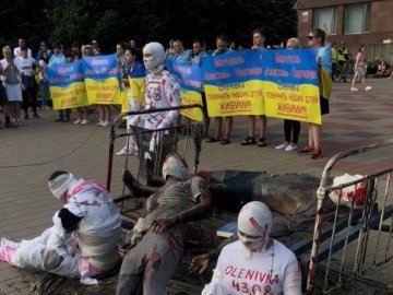 В українських містах відбулися акції на підтримку захисників «Азовсталі»