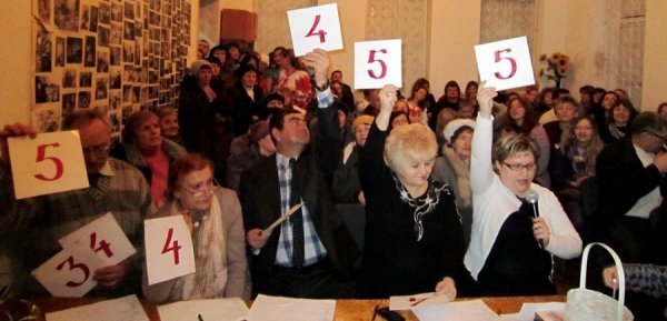 Визначили найкрасивішу нечуючу дівчину Волині. ФОТО