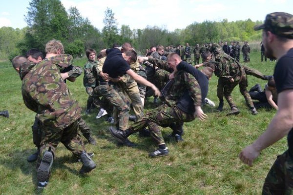 На Волині 350 молодих людей «воювали» в лісах. ФОТО. ВІДЕО