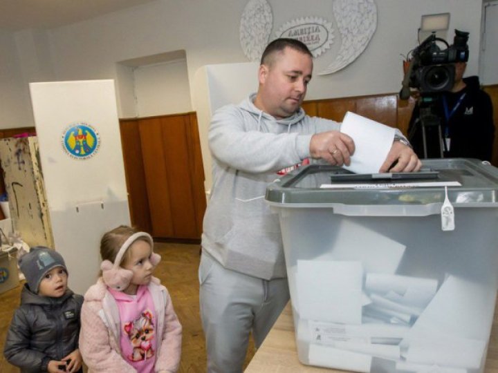 Партія Санду перемогла на виборах у Молдові