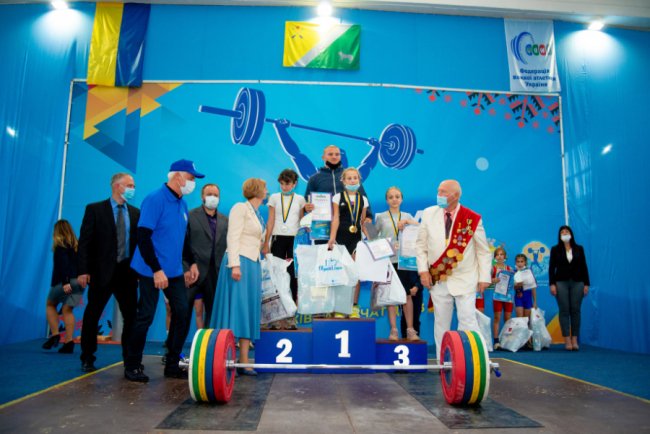 Волинські важкоатлетки посіли друге місце серед 22 команд на чемпіонаті України. ФОТО 