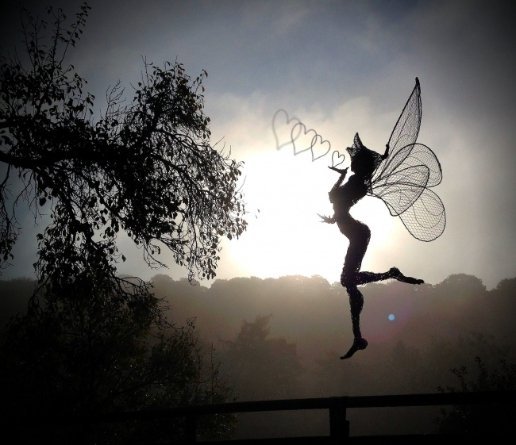 Феї зі сталевого дроту. ФОТО