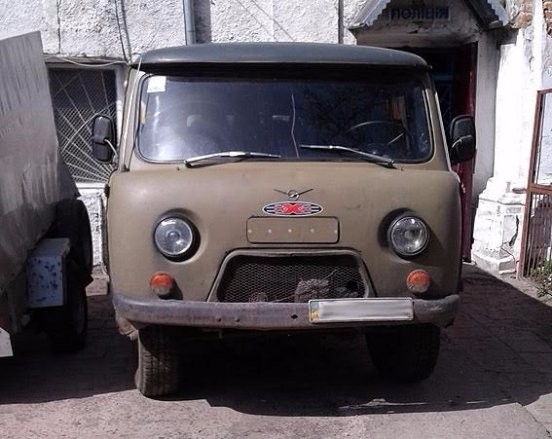 На Волині зупинили автомобілі з приладдям для видобутку бурштину. ФОТО