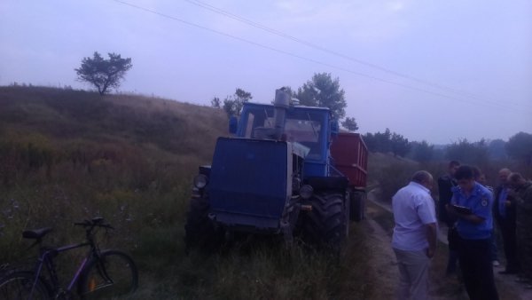 Під Луцьком зупинили незаконний видобуток чорнозему 