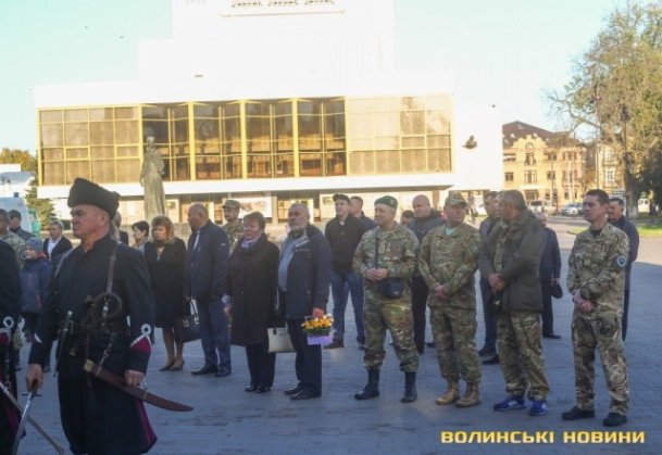 У Луцьку вшанували пам'ять про загиблих у війні на Сході України. ФОТО