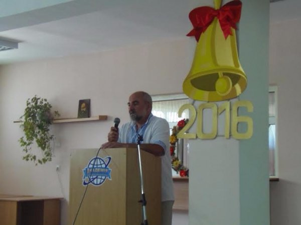 У Академії рекреаційних технологій і права вручили дипломи випускникам. ФОТО