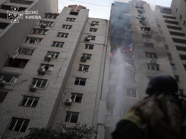 Унаслідок російського удару по багатоповерхівці в Києві загинув 14-річний хлопчик