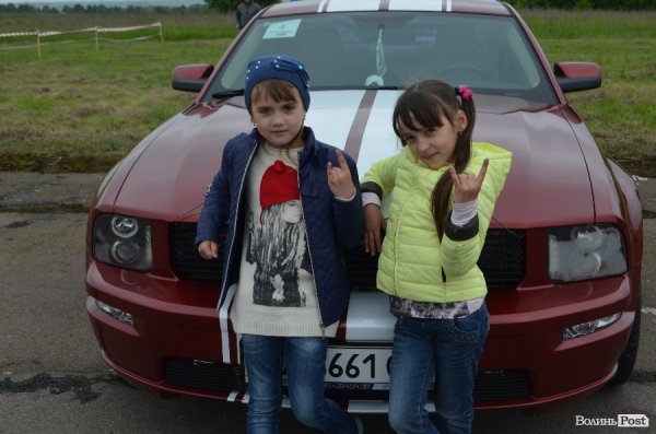 Під Луцьком визначили переможця з дрег-рейсінгу. ФОТО