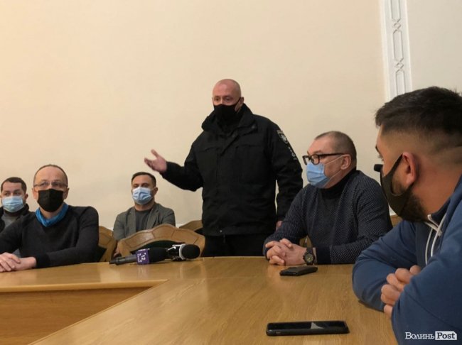 Як у Луцьку відбувався мітинг підприємців та про що говорили за зачиненими дверима. ФОТО 