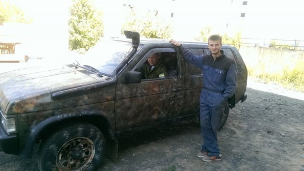 За «Фото патріота» - автомобіль айдарівцям. ФОТО