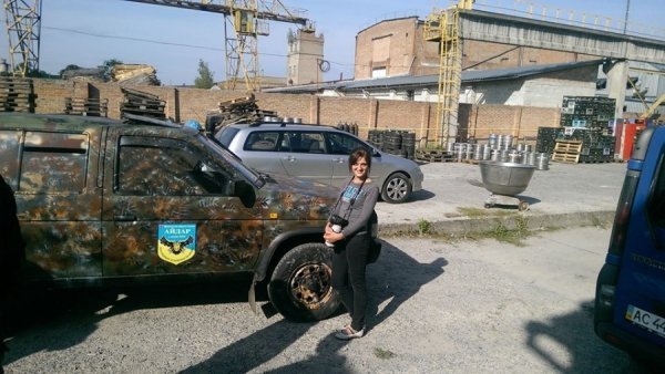 За «Фото патріота» - автомобіль айдарівцям. ФОТО