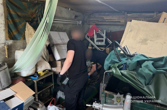 Волинські поліцейські викрили торговця зброєю у Харкові