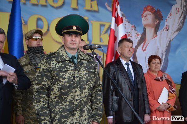 У Луцьку зустрічали героїв, які повернулися з АТО. ФОТО