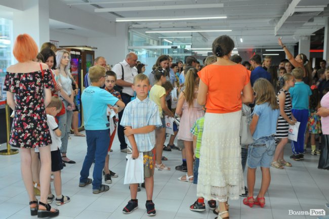 У луцькому «Промені» влаштували свято для дітей. ФОТО