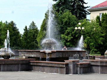 Усі фонтани Луцька передали водоканалу