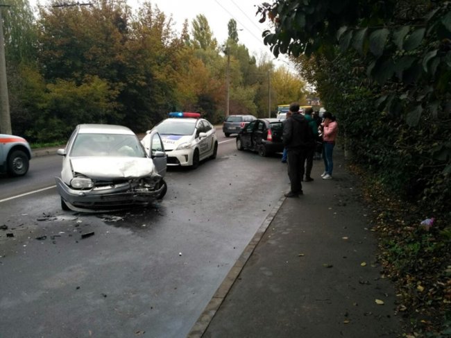 У ранковій аварії у Луцьку травмувалася 4-річна дитина