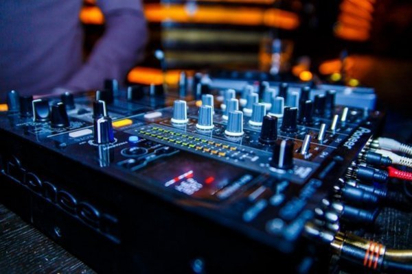 «День бармена» в луцькому клубі. ФОТО