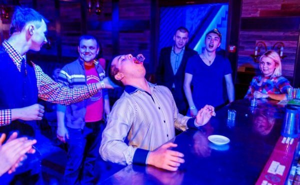 «День бармена» в луцькому клубі. ФОТО