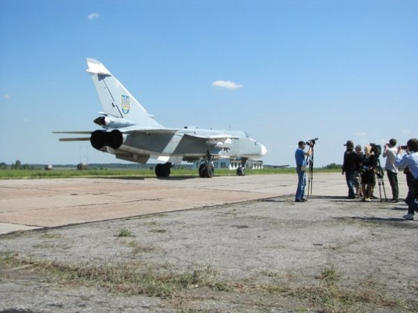 Луцьк авіаційний: літаки на військовому аеродромі. ФОТО