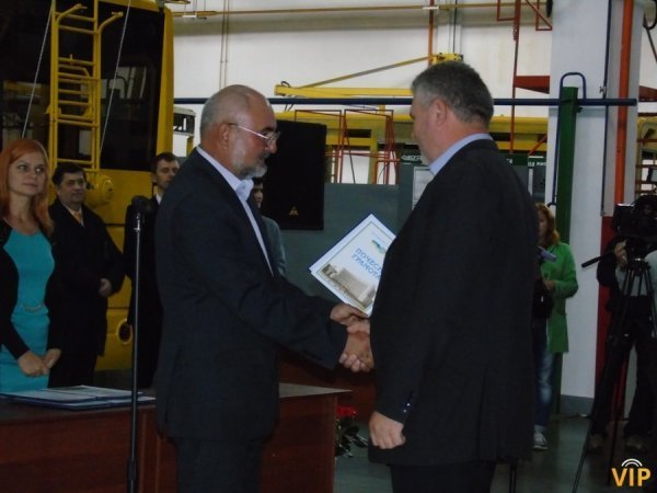 Працівників луцького «Автоскладального заводу»  привітали з професійним святом. ФОТО