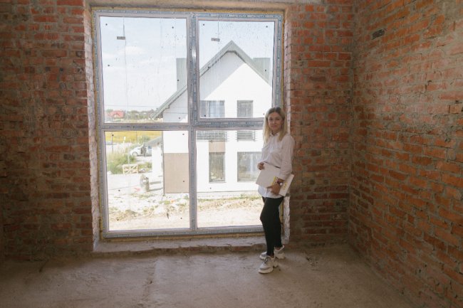 У ЖК «Струмочок» під Луцьком продають збудований котедж*