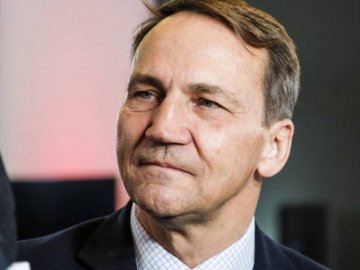 Глава МЗС Польщі запропонував Папі закликати путіна вивести війська з України: «Мир настав би без потреби у перемовинах»