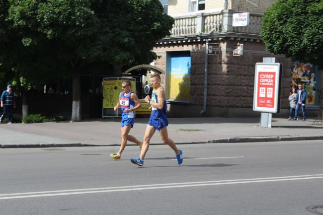У центрі Луцька відбулися міжнародні змагання зі спортивної ходьби