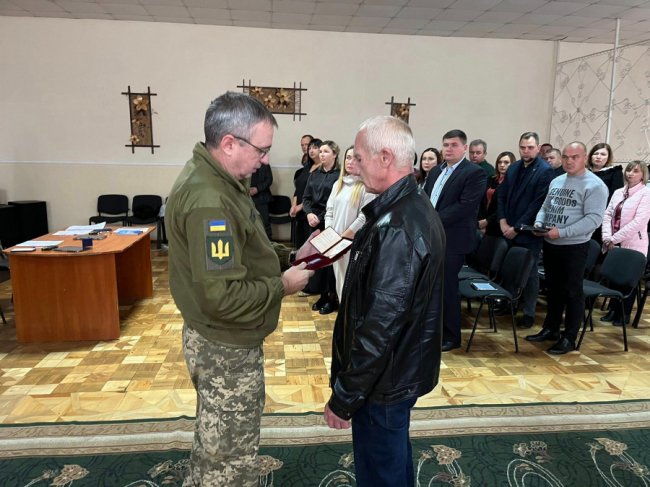 На Волині рідним трьох загиблих Героїв вручили їхні посмертні нагороди