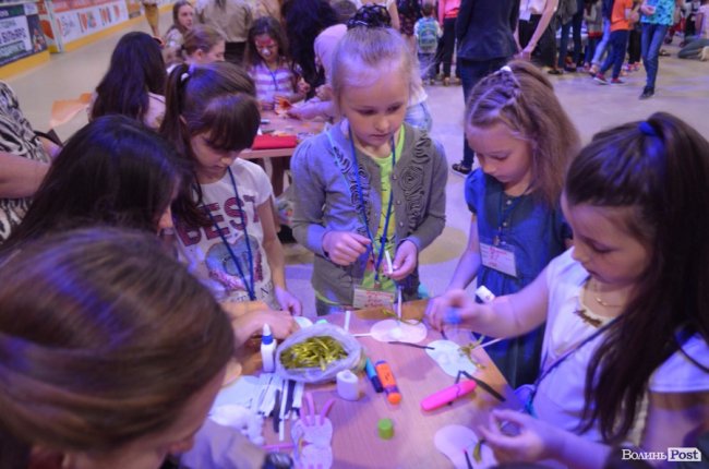 Діти наших Героїв: у «ПортСity» розважали дітей волинських атовців