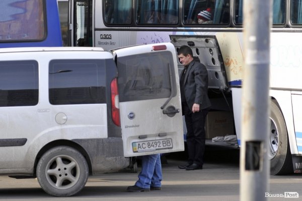 Луцька автостанція. БУДНІ МІСТА 