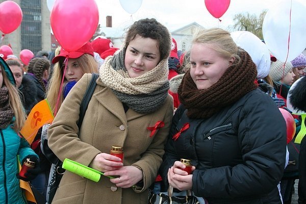 У Луцьку - хода проти СНІДу. ФОТО