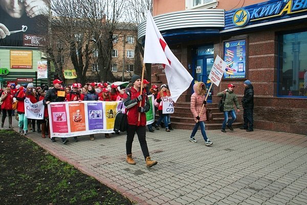 У Луцьку - хода проти СНІДу. ФОТО