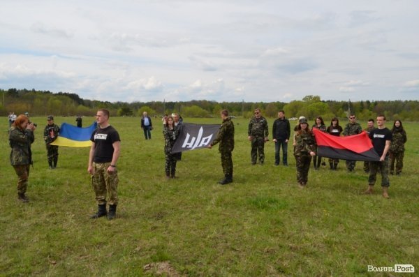 «Війна» у волинських лісах. «Звитяга - 2015». ФОТО. ВІДЕО