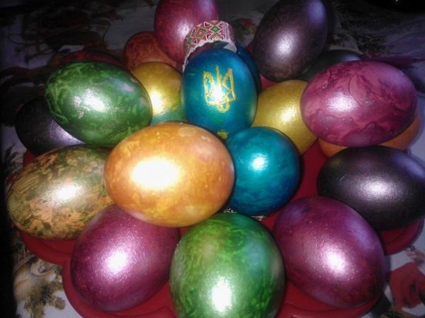 Патріотичні писанки українців. ФОТО