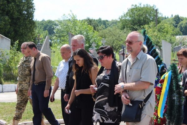 Луцьк попрощався із героєм АТО. ФОТО