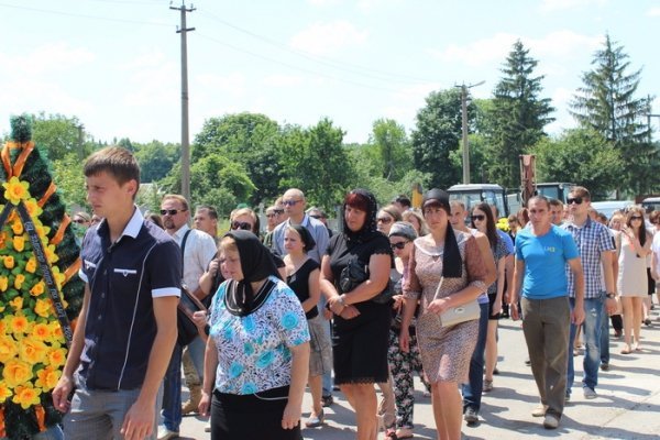 Луцьк попрощався із героєм АТО. ФОТО
