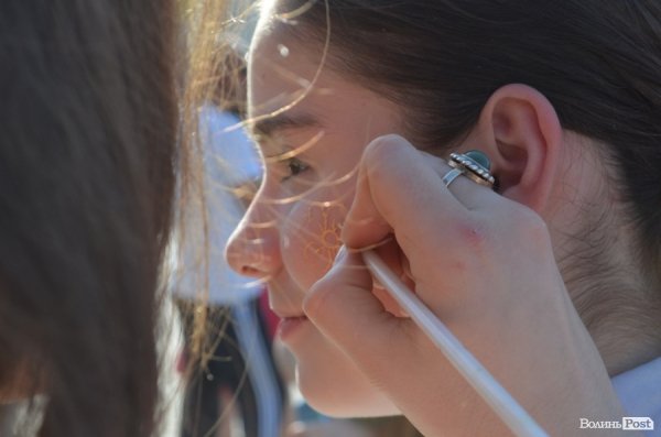 Як у Луцьку збирали гроші на благодійність. ФОТО