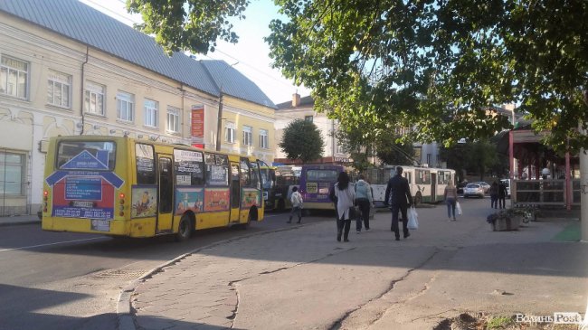 У центрі Луцька – транспортний колапс. ОНОВЛЕНО